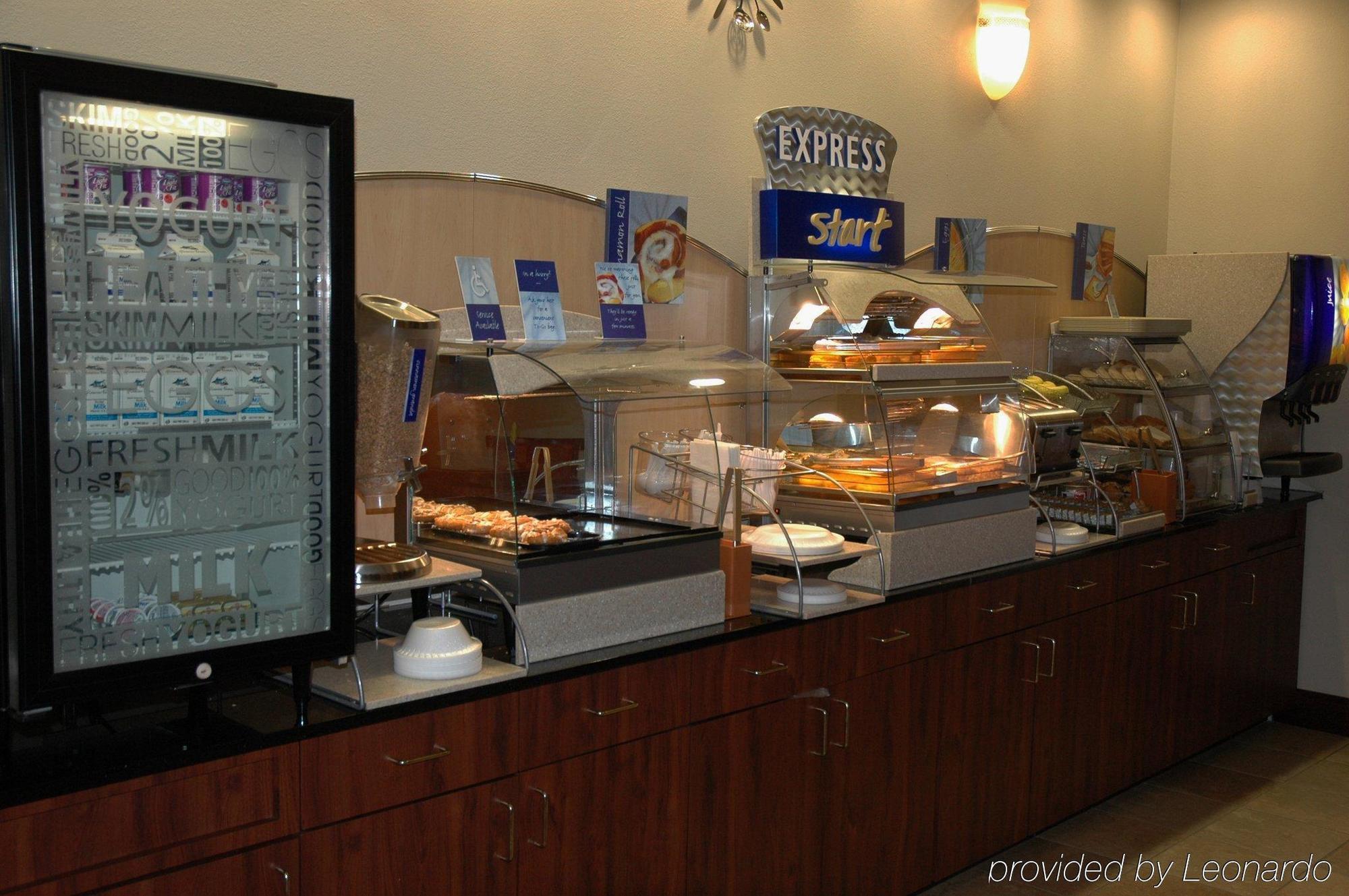 Holiday Inn Express Dayton By Ihg Exterior foto