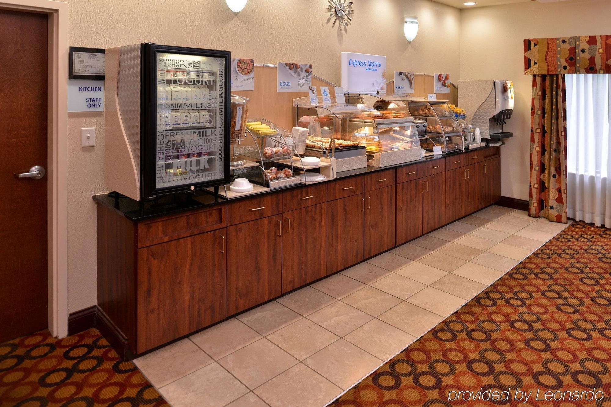 Holiday Inn Express Dayton By Ihg Exterior foto